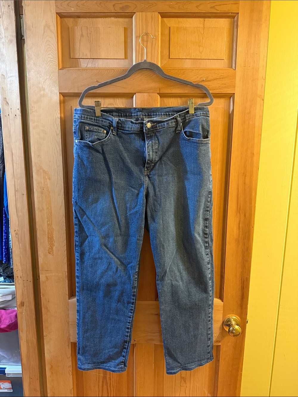 Full Blue Women's Straight Leg Denim Jeans